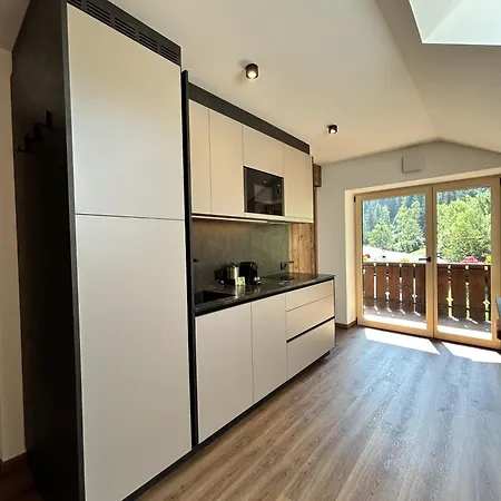 Silvonia Apartment